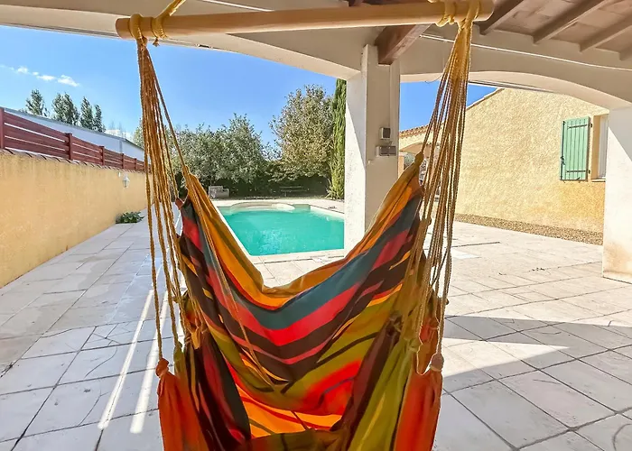 Villa Avec Piscine Proche Nimes