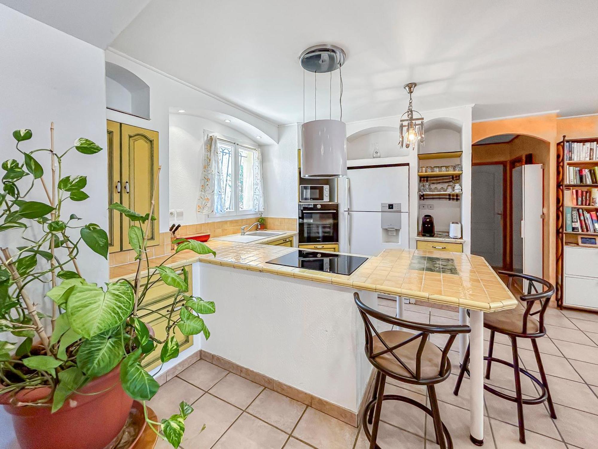 Villa Avec Piscine Proche Nimes Redessan